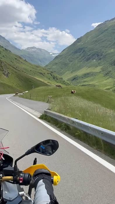 Oberalppass, Andermatt ve Interlaken — kare 1