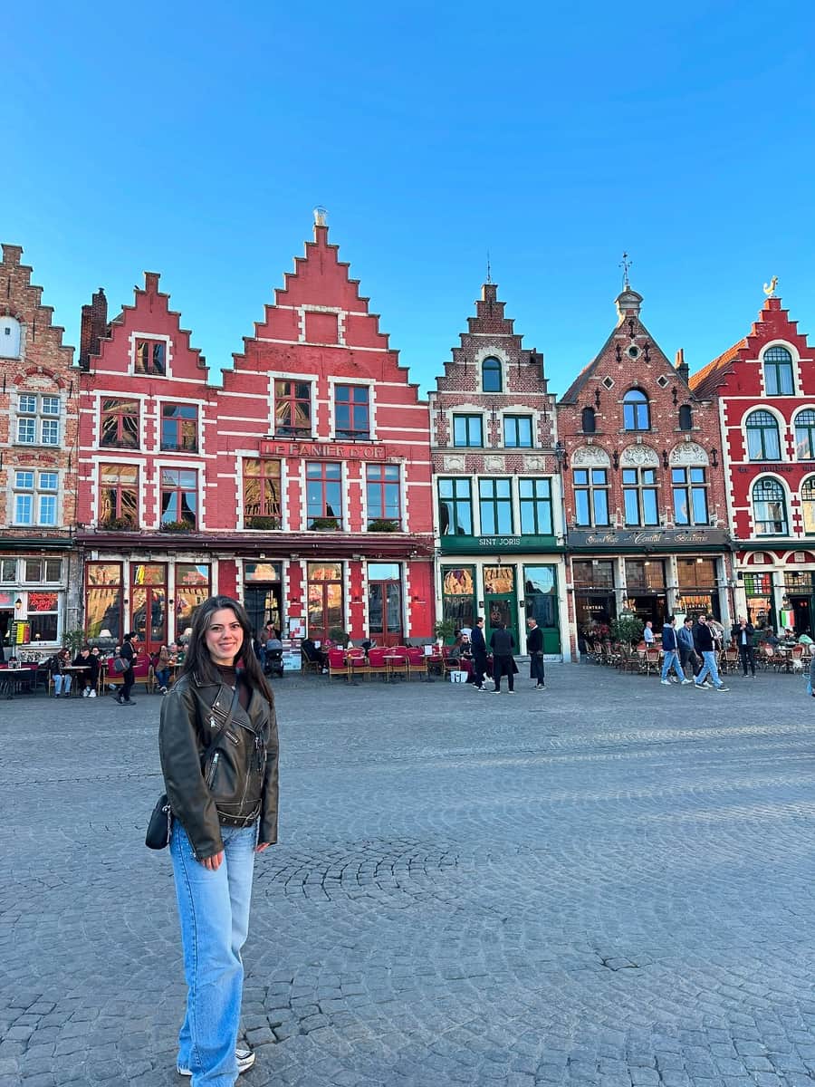 Brugge — Brugge Gezi Rehberi: Her Taşı Tarih, Her Sokağı Tablo