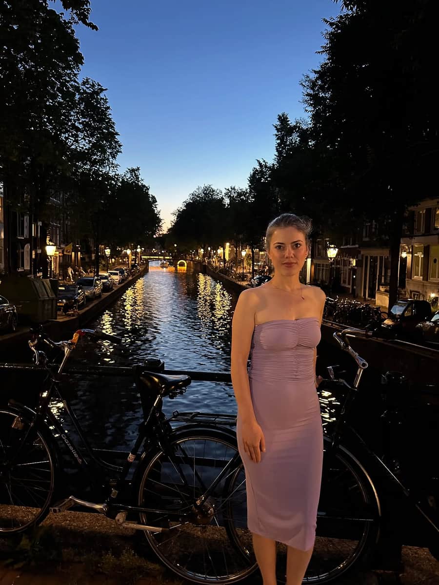 Amsterdam — Amsterdam Gezi Rehberi: Kanallar, Müzeler, Lezzet Durakları
