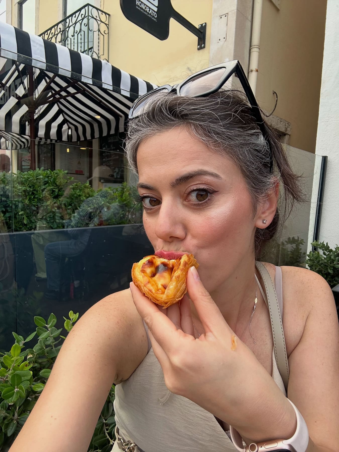 Özlem, Lizbon